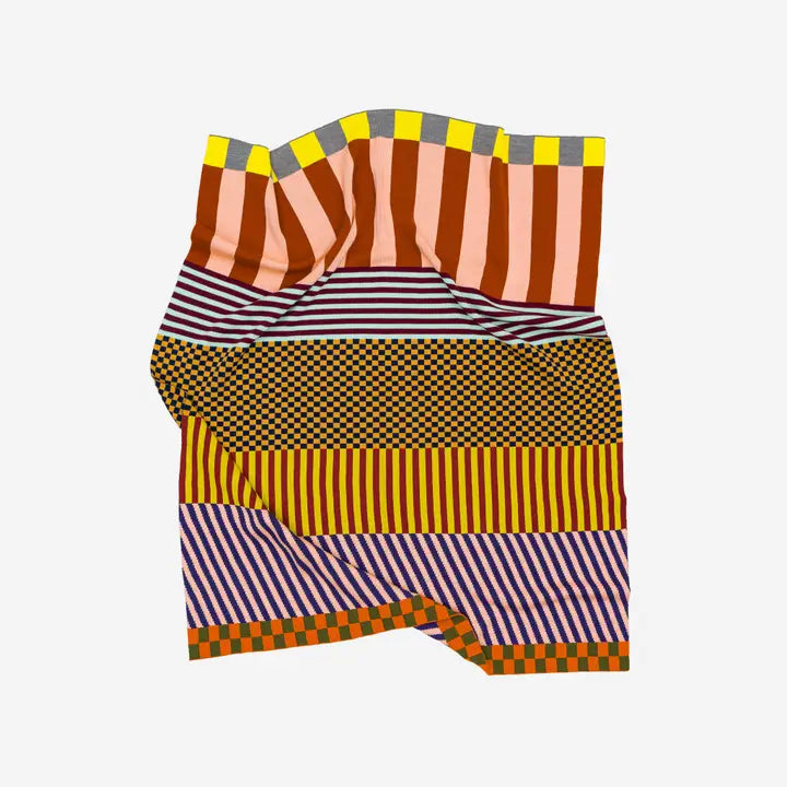 Pattern Patch Throw
